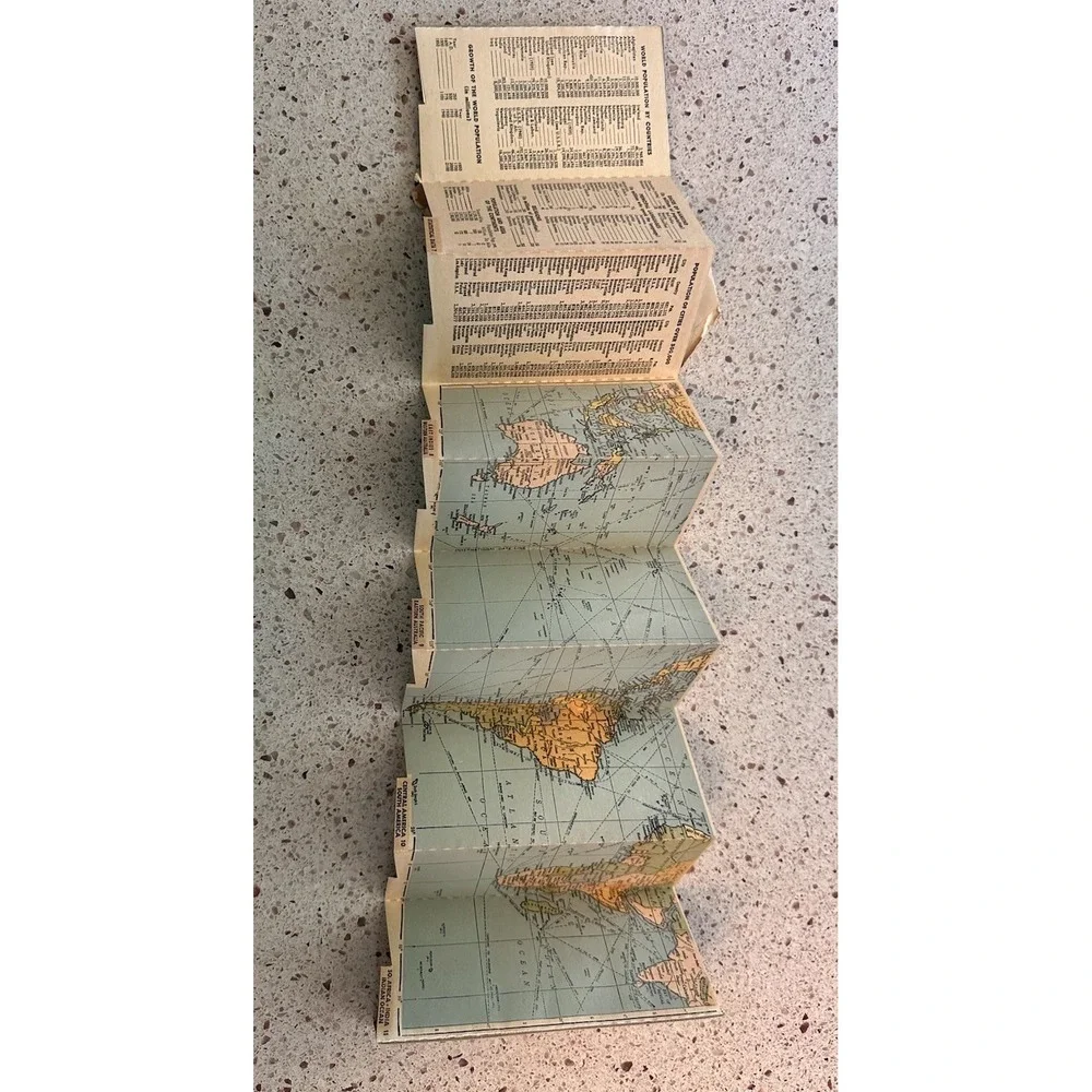 WWII~World at a Glance Accordion Pocket Map Atlas Sept.1939~Philadelphia, PA